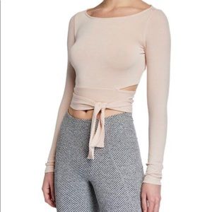 Alo Yoga Barre long sleeve- pink wrap size L (ballet)